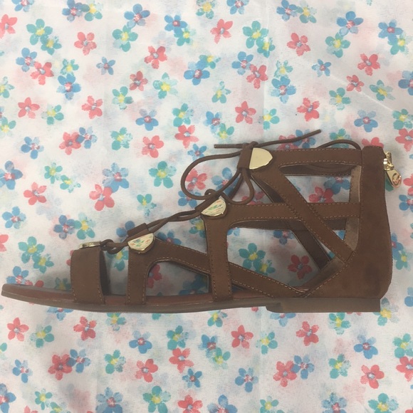 G by GUESS Brown Lace Up Lewy Gladiator Sandal - Picture 7 of 8